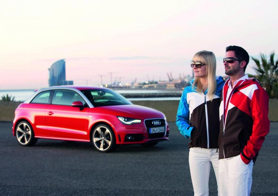  Audi A1 TFSI 2010 года  (фото 2 из 29)